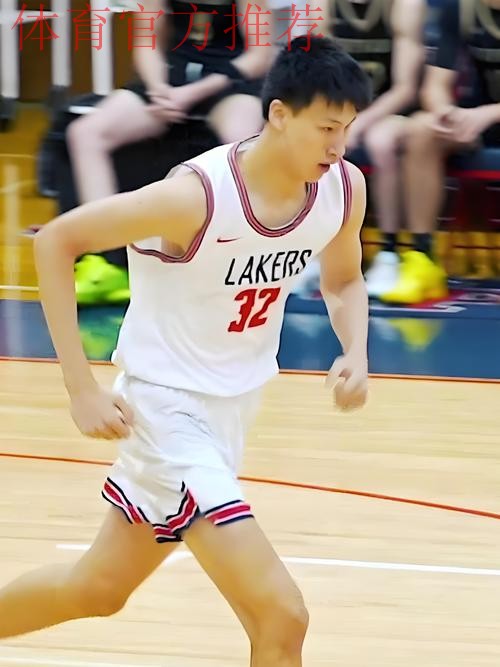 郇斯楠美高得13分!持续强化持球处理,篮板+手活仍需提升! 郇斯楠美高得13分!持续强化持球处理,篮板+手活仍需提升!